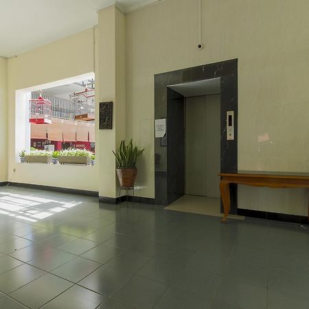Reddoorz Plus Near Grage City Mall 치레본 외부 사진