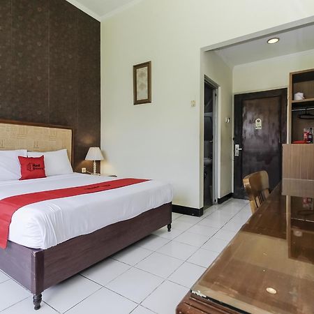 Reddoorz Plus Near Grage City Mall 치레본 외부 사진