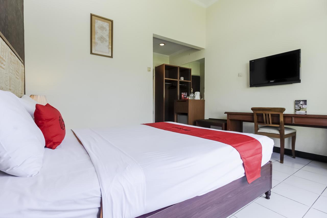 Reddoorz Plus Near Grage City Mall 치레본 외부 사진