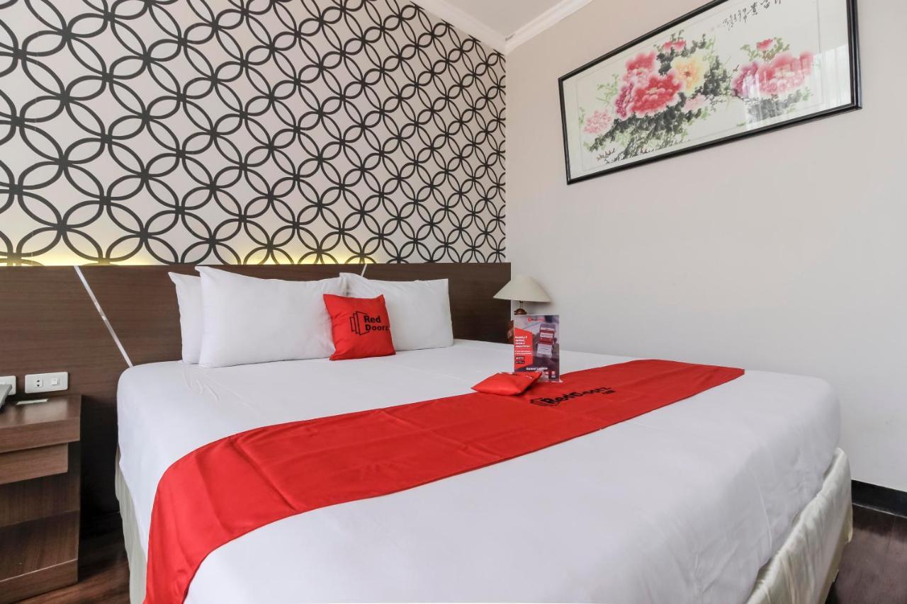 Reddoorz Plus Near Grage City Mall 치레본 외부 사진
