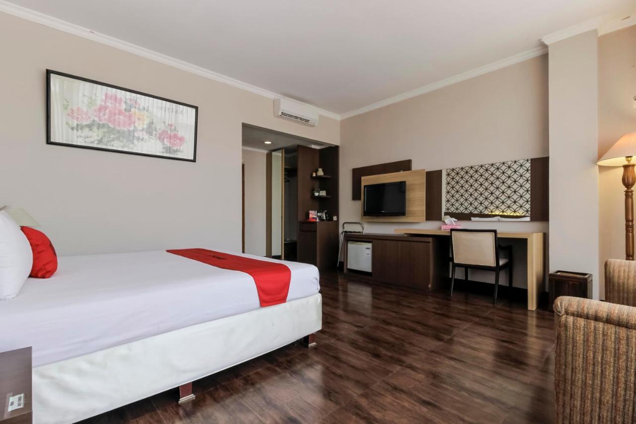 Reddoorz Plus Near Grage City Mall 치레본 외부 사진