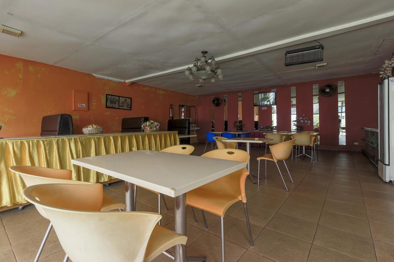 Reddoorz Plus Near Grage City Mall 치레본 외부 사진